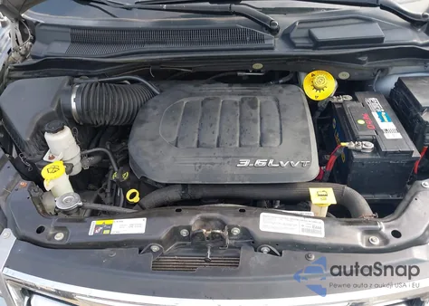 2014 Chrysler Town & Country Touring z USA, uszkodzony, nr VIN 2C4RC1BG4ER453811